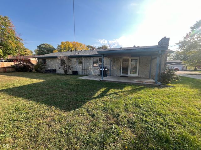 616 Lawndale Drive, Plainfield, IN 46168