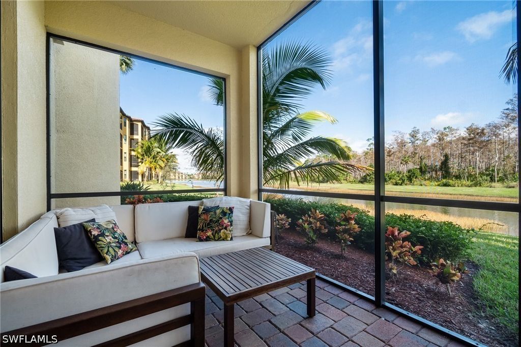 9596 Trevi CT 5413, Naples, FL 34113