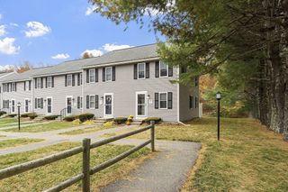 68 Olde Colonial Dr 6, Gardner, MA 01440