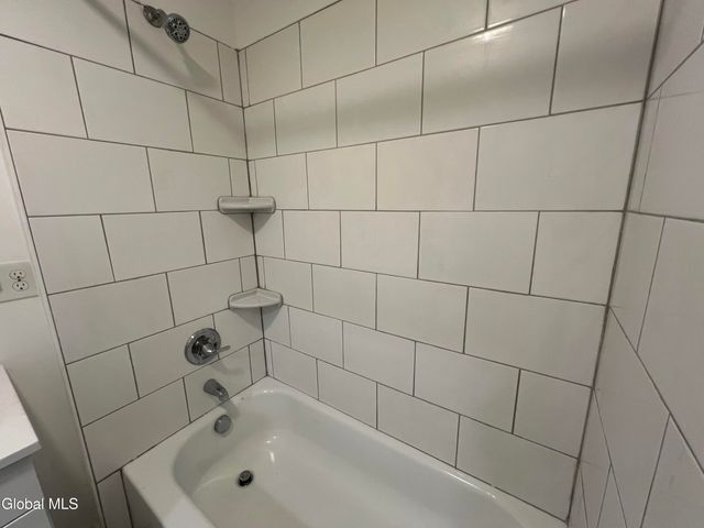 336 Clinton Avenue 1st Floor, Albany, NY 12206