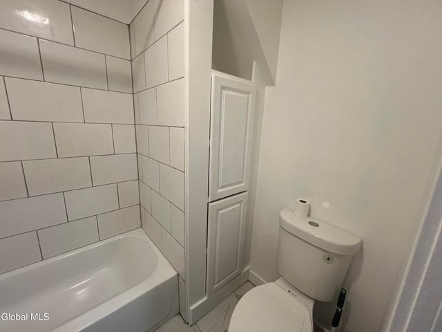 336 Clinton Avenue 1st Floor, Albany, NY 12206
