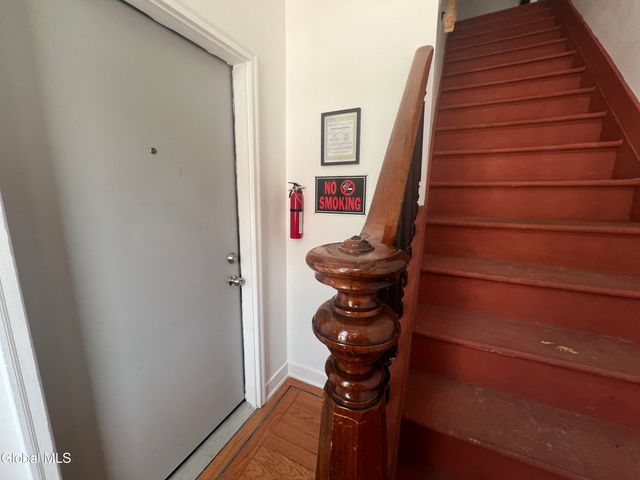 336 Clinton Avenue 1st Floor, Albany, NY 12206