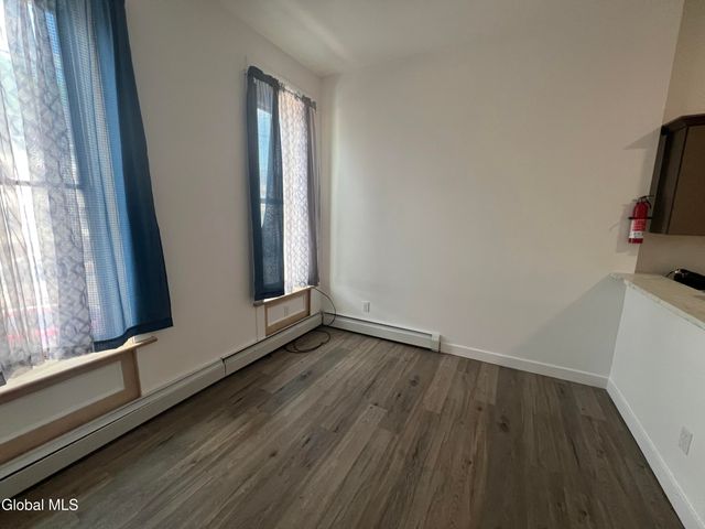 336 Clinton Avenue 1st Floor, Albany, NY 12206