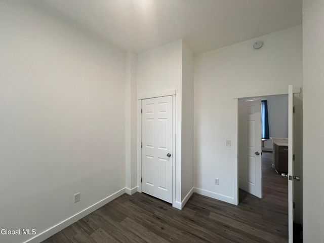 336 Clinton Avenue 1st Floor, Albany, NY 12206