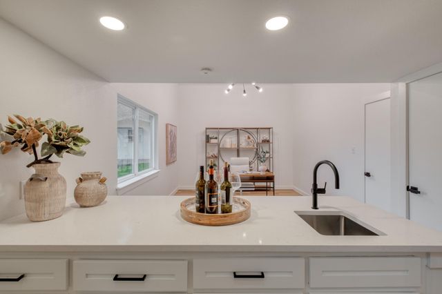 10306 D K Ranch RD, Austin, TX 78759