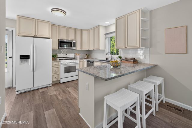 718 18th Avenue, Lake Como, NJ 07719