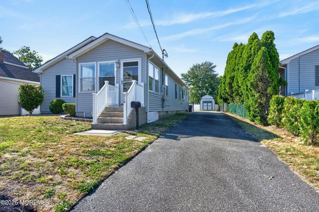 718 18th Avenue, Lake Como, NJ 07719