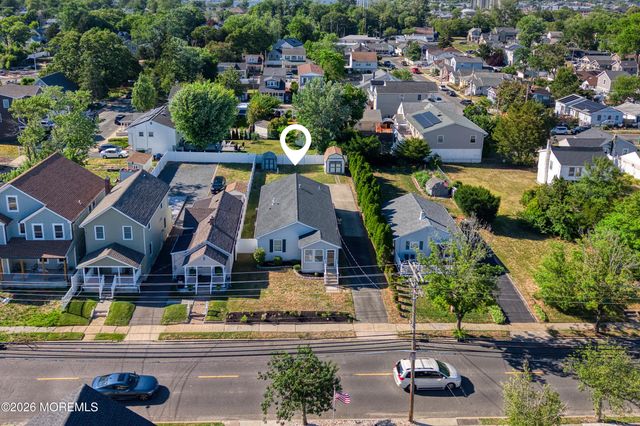 718 18th Avenue, Lake Como, NJ 07719