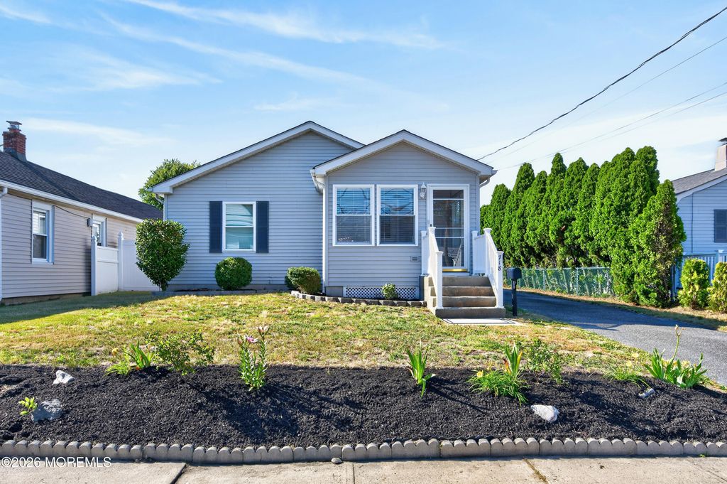 718 18th Avenue, Lake Como, NJ 07719