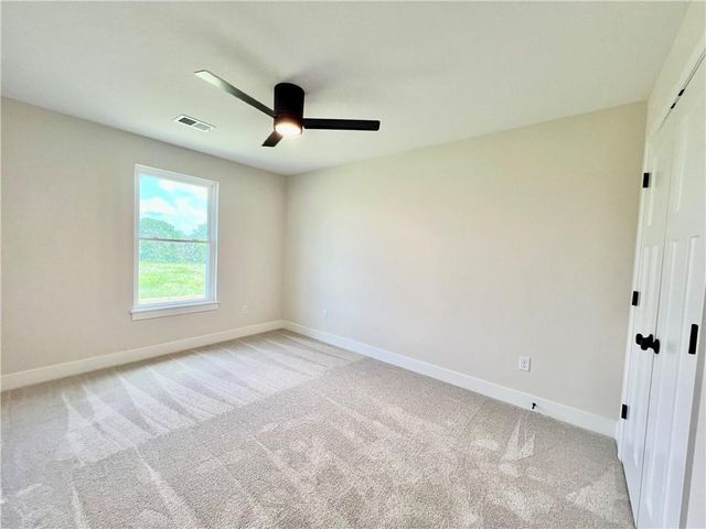 1984 Longview Drive, Liberty, MO 64068