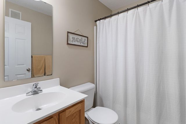 16373 Elm Creek Lane 7051, Lakeville, MN 55044