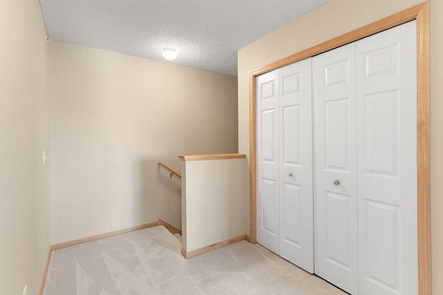 16373 Elm Creek Lane 7051, Lakeville, MN 55044
