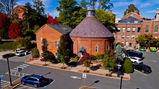 244 Main St, Northampton, MA 01060