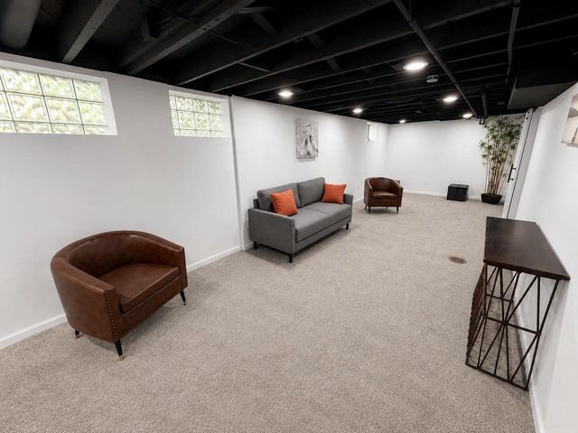 525 N 45th STREET, Milwaukee, WI 53208