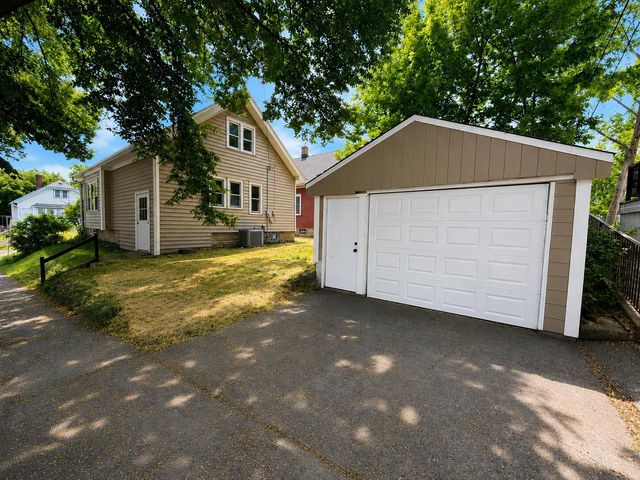 525 N 45th STREET, Milwaukee, WI 53208