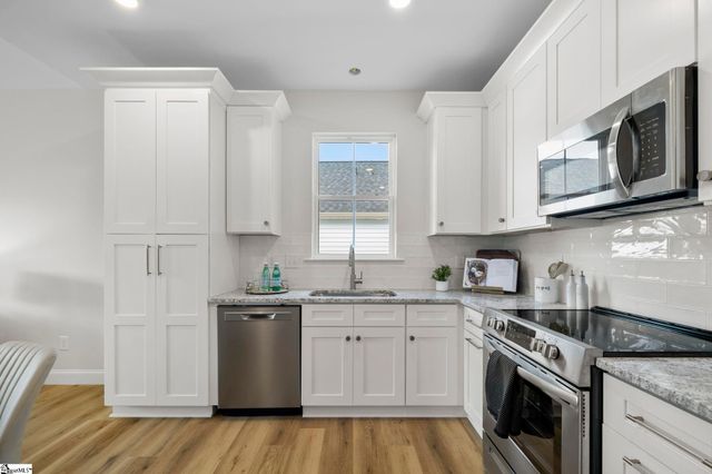 4015 Old Brooks Court, Greer, SC 29651