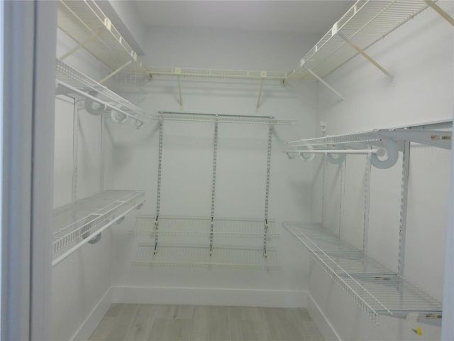 6085 N Sabal Palm Boulevard 109, Tamarac, FL 33319