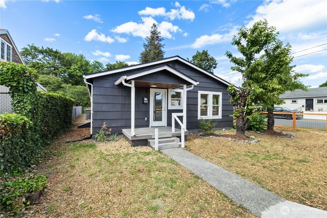 421 4th Street NE, Auburn, WA 98002