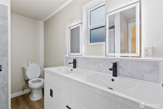 421 4th Street NE, Auburn, WA 98002