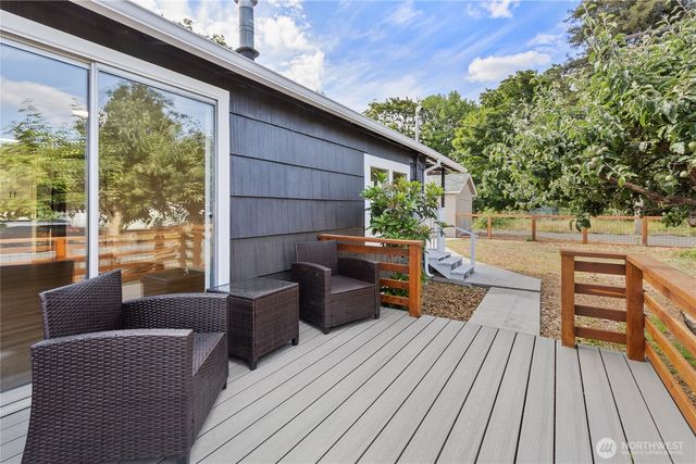 421 4th Street NE, Auburn, WA 98002