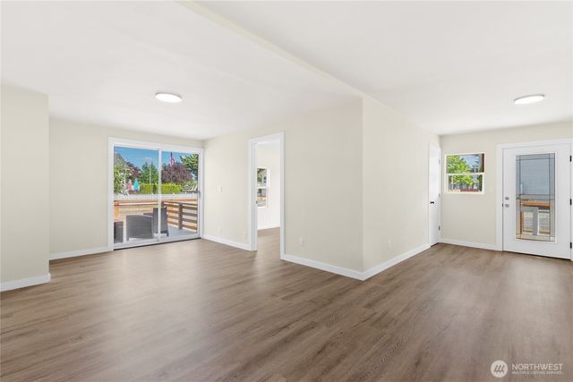 421 4th Street NE, Auburn, WA 98002