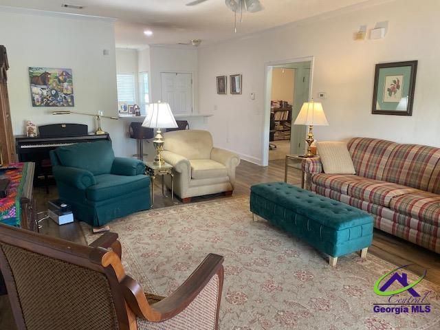 304 S Houston Springs Boulevard, Perry, GA 31069