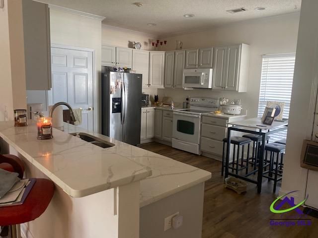 304 S Houston Springs Boulevard, Perry, GA 31069