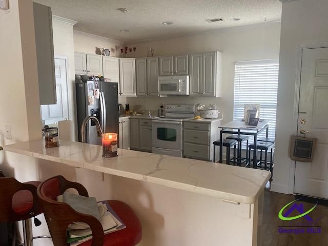304 S Houston Springs Boulevard, Perry, GA 31069