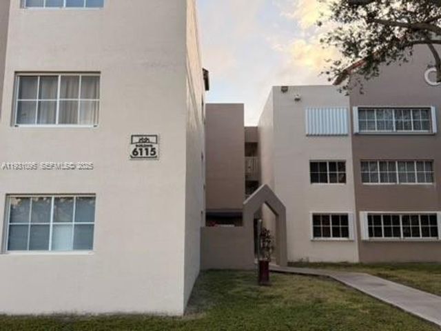 6115 NW 186th St 312, Hialeah, FL 33015