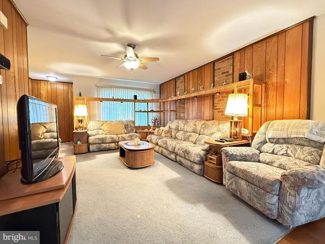 1111 STONE CT, Waldorf, MD 20602