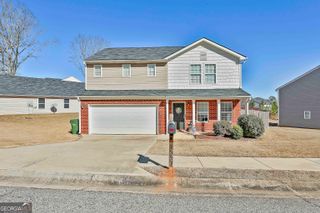 227 Fox Chase Way, Hogansville, GA 30230