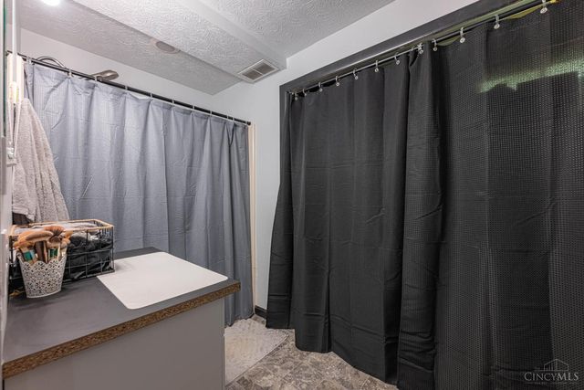 4723 Caprice Drive, Middletown, OH 45044