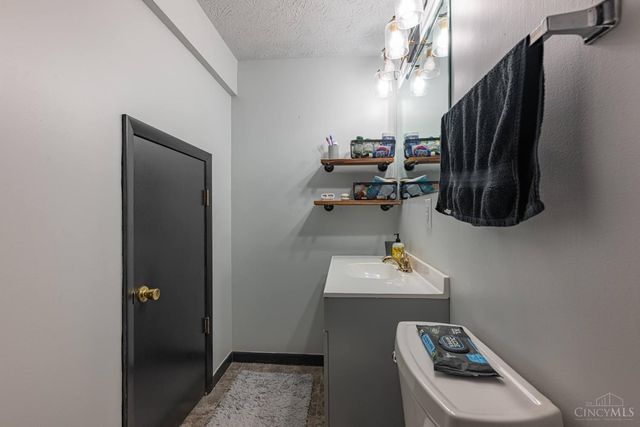 4723 Caprice Drive, Middletown, OH 45044