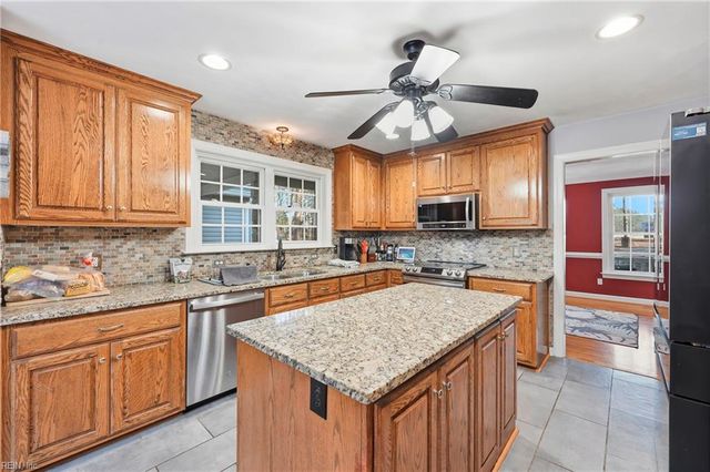 15492 Carroll Bridge RD, Smithfield, VA 23430