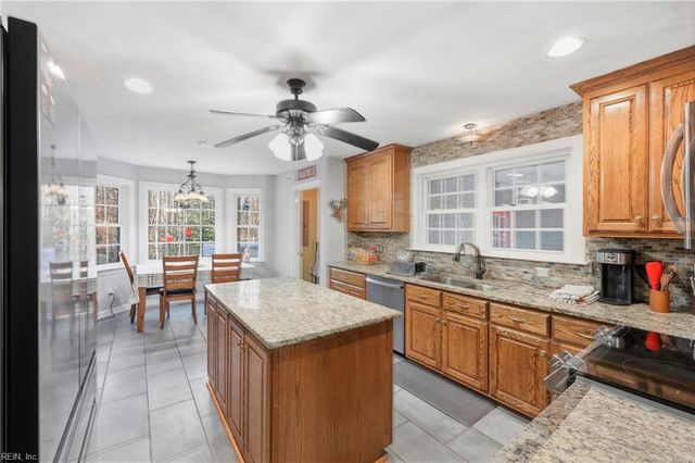 15492 Carroll Bridge RD, Smithfield, VA 23430