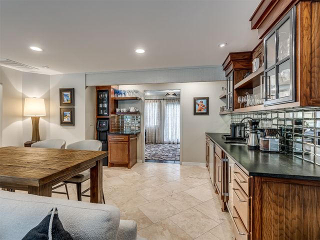 9411 S Gary Avenue, Tulsa, OK 74137
