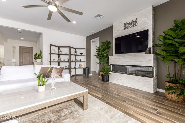 9709 S 41ST Lane, Laveen, AZ 85339