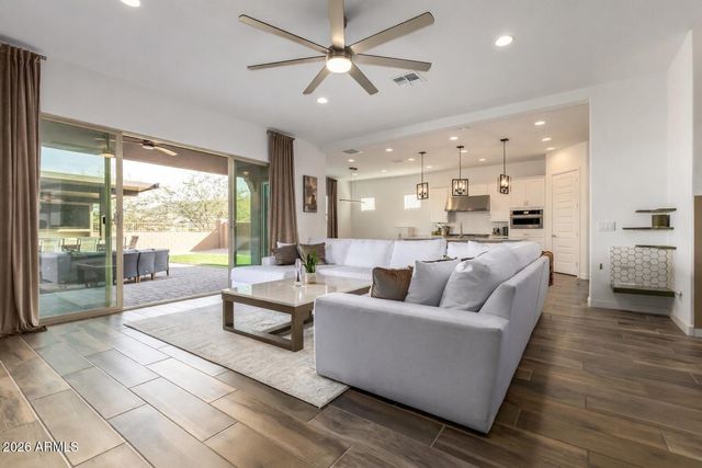 9709 S 41ST Lane, Laveen, AZ 85339