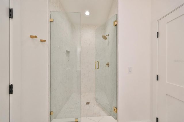 4324 W GRAY STREET 2, Tampa, FL 33609