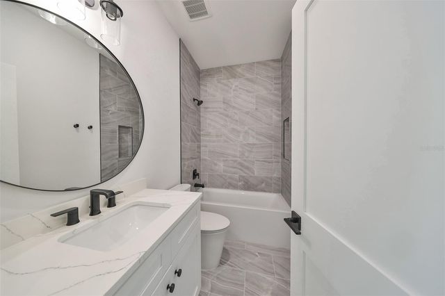 4324 W GRAY STREET 2, Tampa, FL 33609