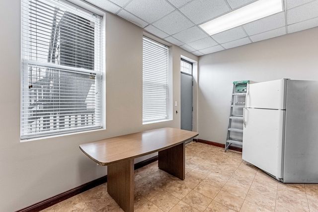 5543 W Diversey Avenue, Chicago, IL 60639