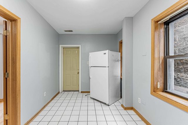 5543 W Diversey Avenue, Chicago, IL 60639