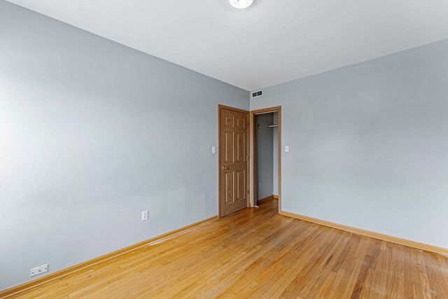 5543 W Diversey Avenue, Chicago, IL 60639