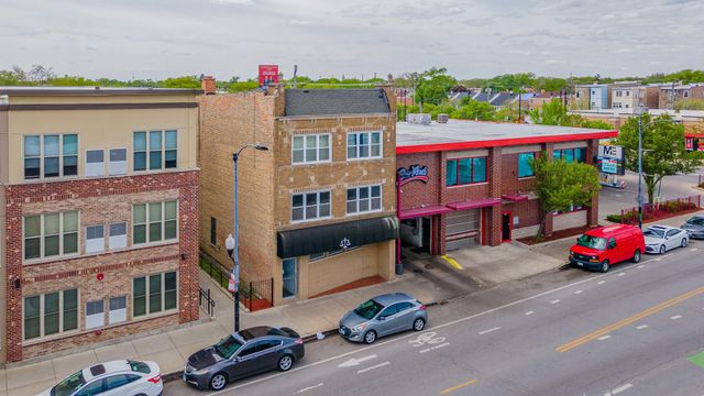 5543 W Diversey Avenue, Chicago, IL 60639