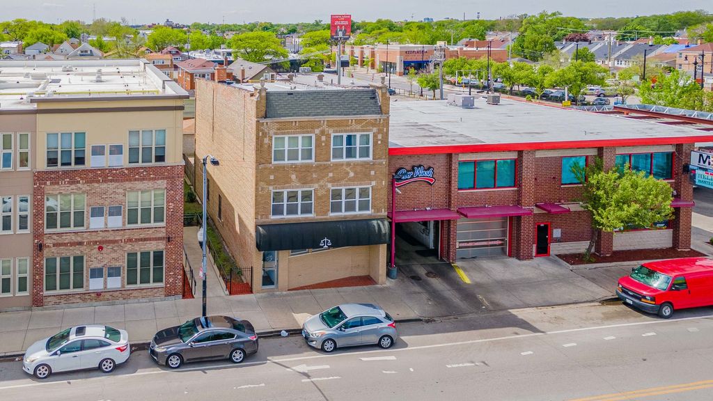5543 W Diversey Avenue, Chicago, IL 60639