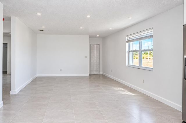 7327 SW 22ND Street 2, Miami, FL 33155