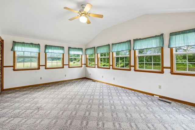 10924 Rials Branch Rd, Bon Aqua, TN 37025