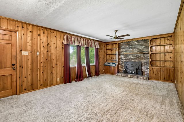 10924 Rials Branch Rd, Bon Aqua, TN 37025