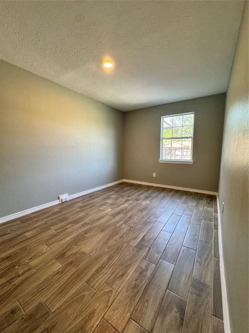 7886 Locksley Road, Houston, TX 77078