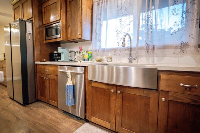 35385 John Albert Drive, Madera, CA 93636